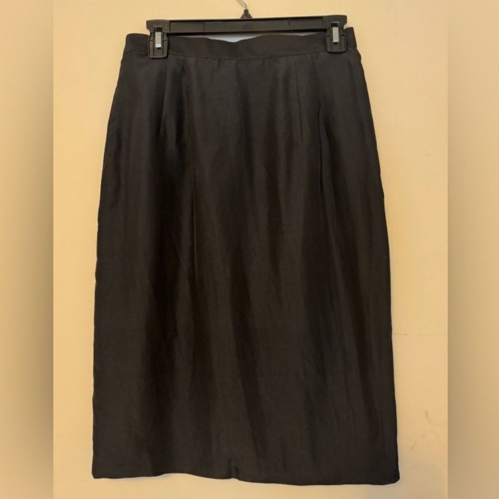 Elegant Black Women's Skirt